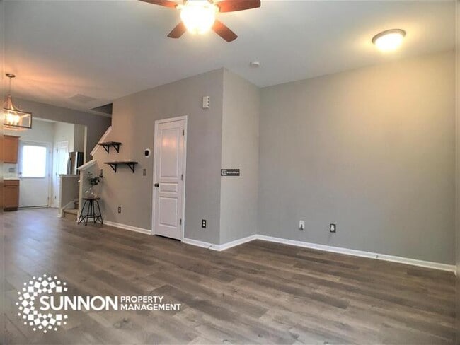 Photo - Updated 2 Bed, 2.5 Bath Townhome!