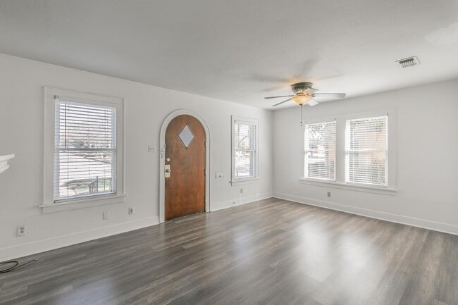 Photo - 2 bedroom 1 bath duplex in Arlington Heights