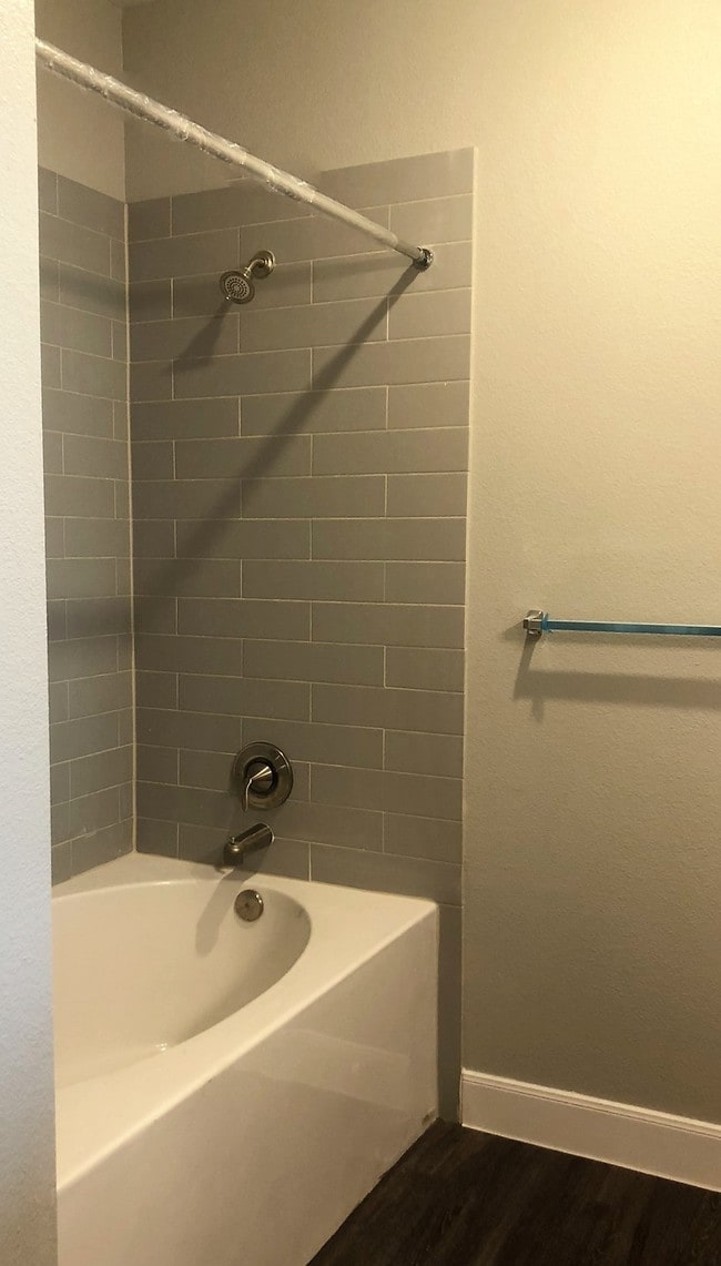 Silverwood at Hackberry Creek Apartments Mont Belvieu, TX