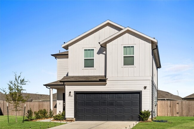 Building Photo - 17923 Stone Picker Ct