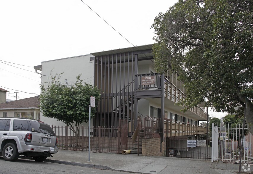 School Street Apartments Oakland, CA Starting at 1,695