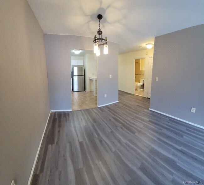 82-104 Country Pointe Cir Unit 1st Fl