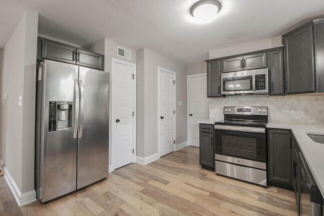 Photo - 2994 Gibbs Ln