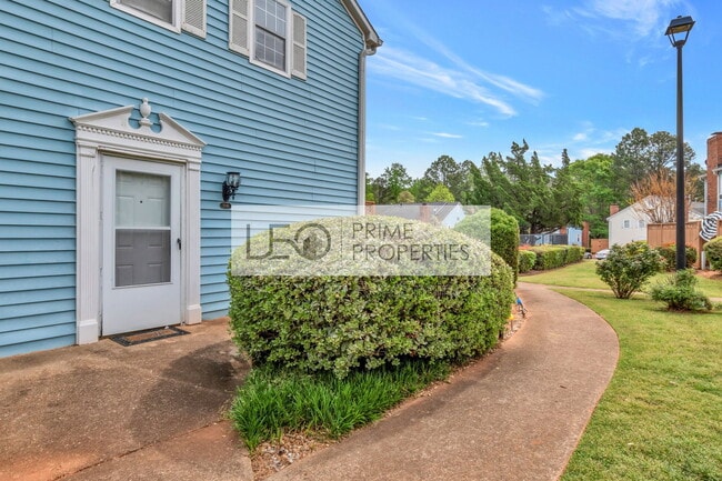 Photo - 5546 Clover Rise Ln