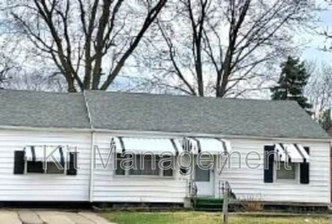 Building Photo - 2555 W Laskey Rd