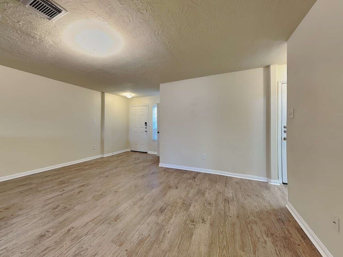 Photo - 12618 Mountain Daisy Rd