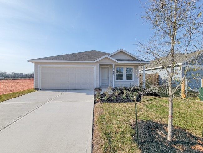 Building Photo - 15671 Plum Brk Dr