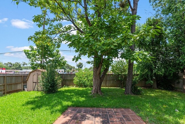 Photo - 14910 Grassington Dr