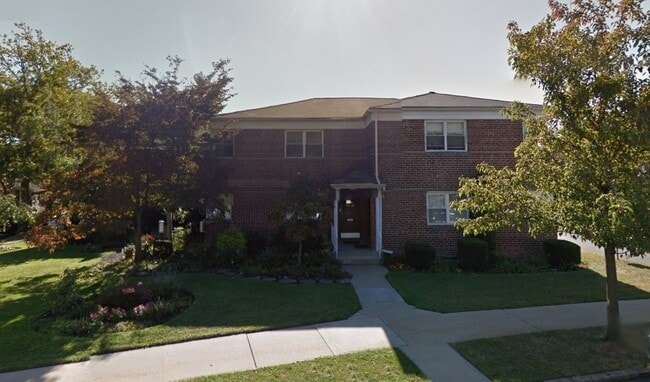 Building Photo - 19638 Pompeii Ave Unit 1D