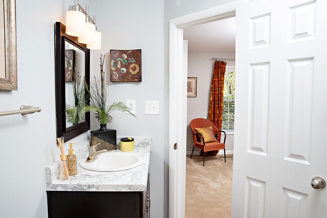 Haw Creek Mews Apartments and Townhomes