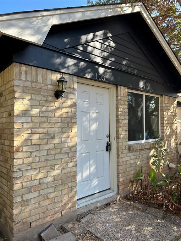 Photo - 6500 S 1st St