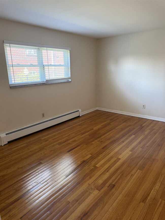 Photo - 455 Fairview Ave Unit 3