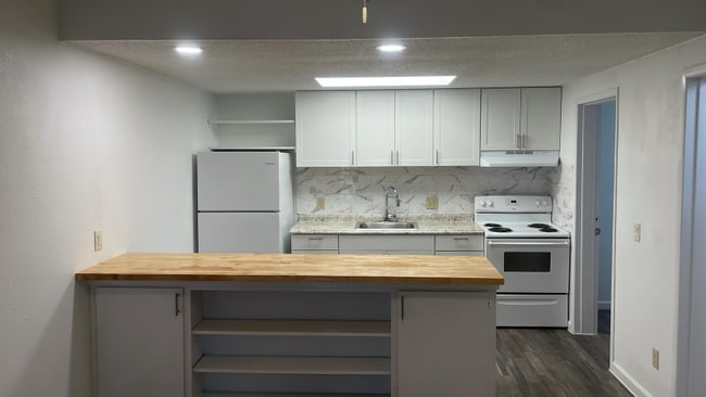 Photo - 33305 Ryan Dr