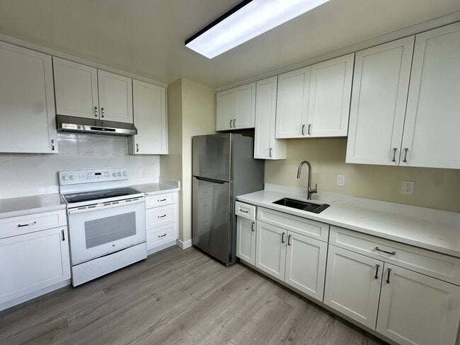 Photo - 1704 Francisco St Unit 1704 Francisco #A