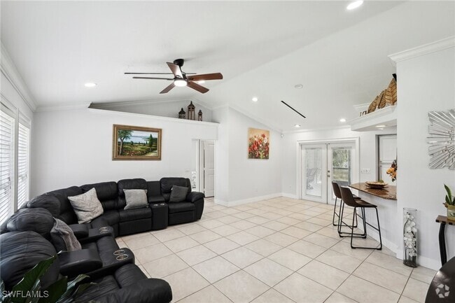 Building Photo - 1570 Golden Gate Blvd W Rental