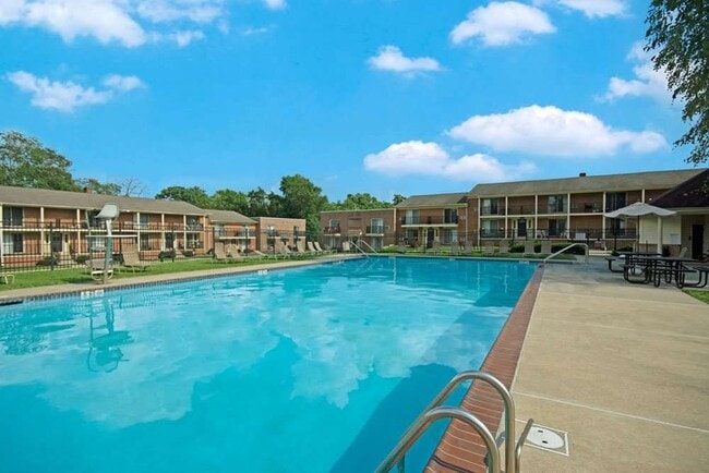 Building Photo - New Orleans Park Apartments