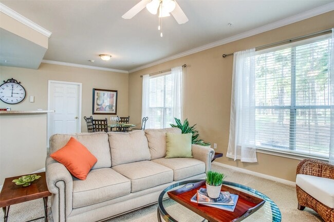 Building Photo - 10221 Centrepark Dr Unit 3-A325 Rental