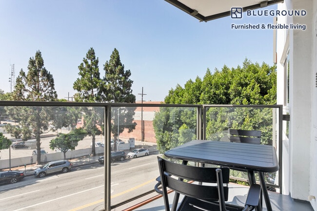 Photo - 1539 Purdue Ave Unidad FL3-ID1373