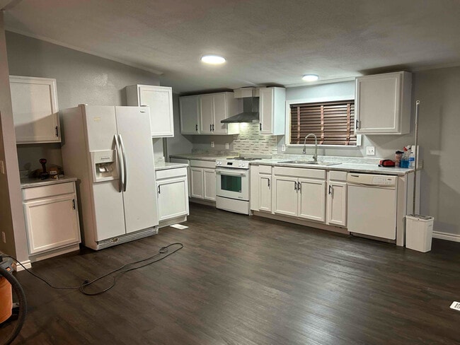 Photo - 107 Peoples Ln