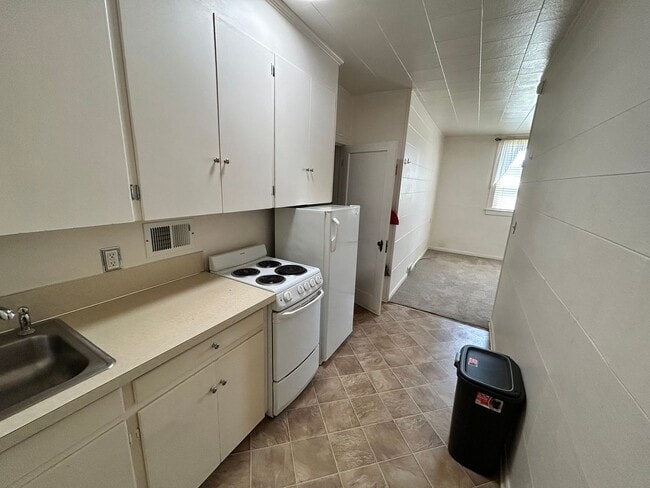 Photo - 133 1st Ave E Unit 133 1st Ave E #4 (CG - 278)