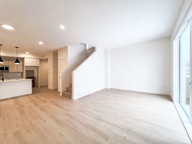 Photo - 9326-9153 153 St NW Unit 4