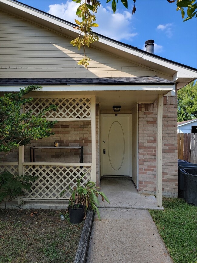 Photo - 18506 Andalusian Dr