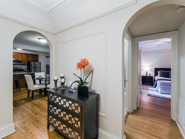 Photo - 217 E Chestnut St