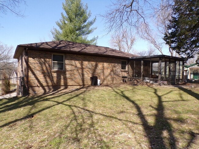 Photo - Nice 3 Bed 2 Bath House In SW Columbia!
