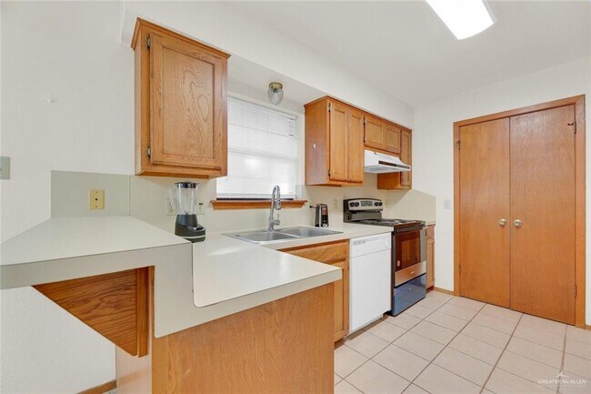 1604 Avocet Ave W Unit C