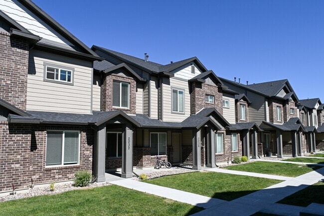 Photo - 2032 N 350 E