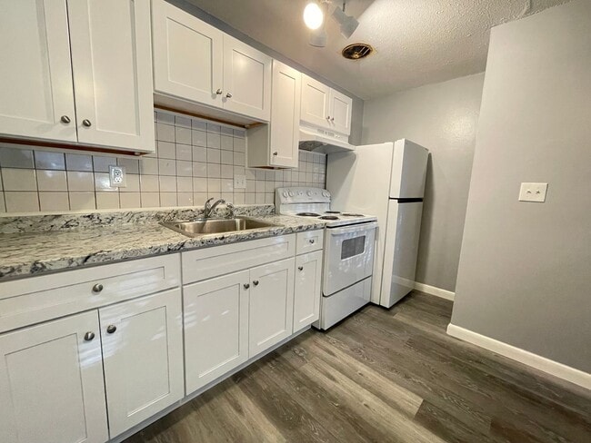 Photo - 177 Loudon Rd Unit 103