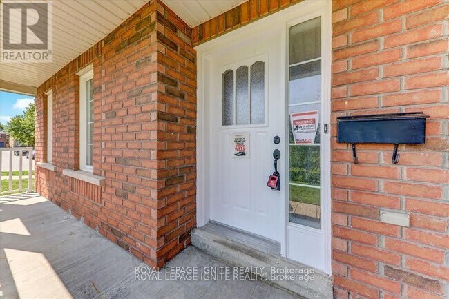 Photo - 57 Armitage Crescent