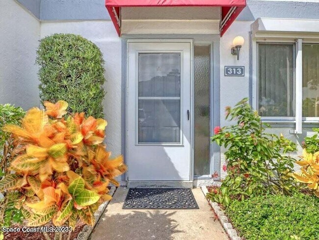 313 Seaport Blvd
