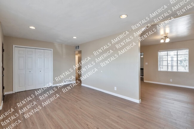 2606 N Tyndall Ave