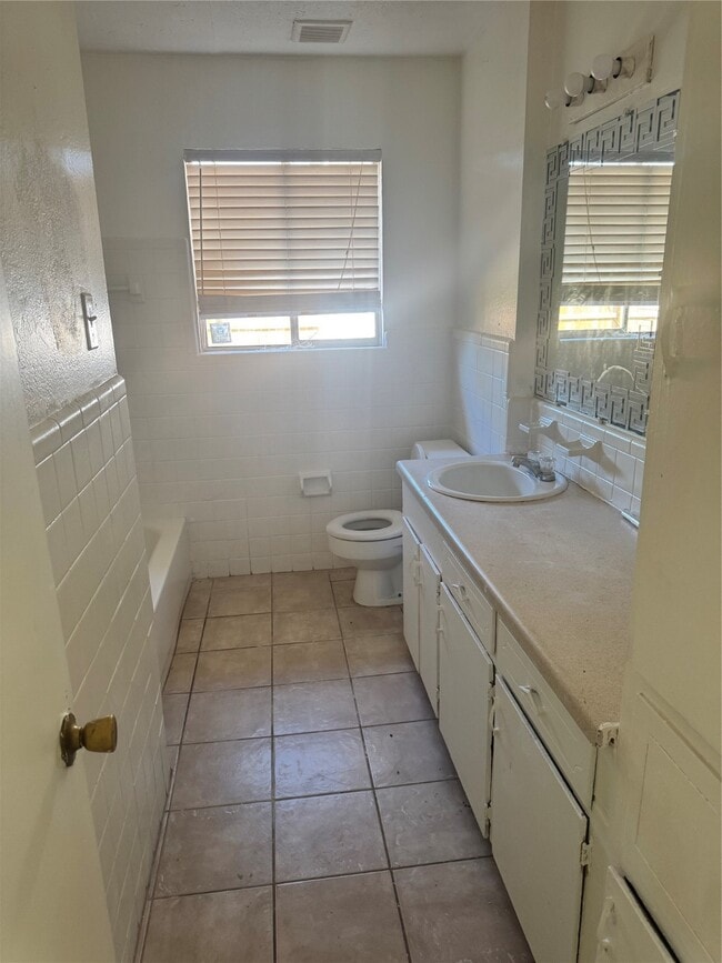 Photo - 4315 Woodmont Dr