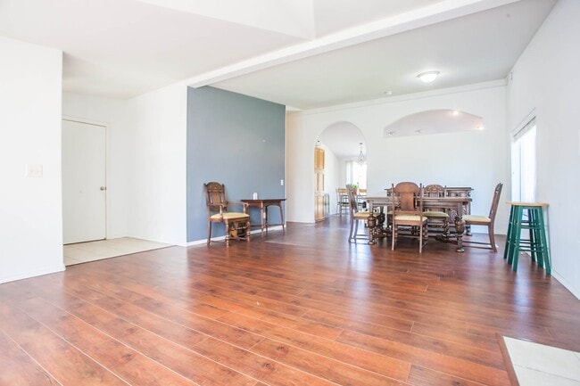Photo - 3115 Farwig Rd