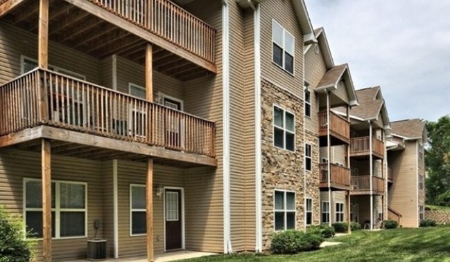 Downtown Bloomington In Apartments For Rent Photo Bloom Apartments