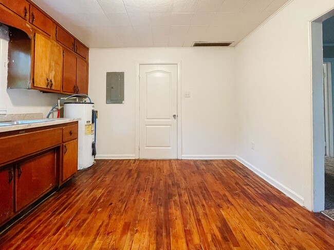 Photo - Coming Soon! Cozy 2 Bed / 1 Bath Home — Pet Friendly!