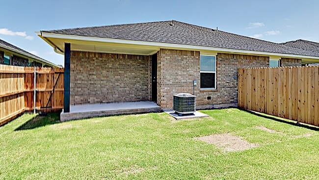Photo - 3 Bedroom 2 Bath Duplex Near Tinker AFB