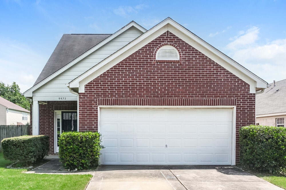 Photo - 9973 Fox Run Dr