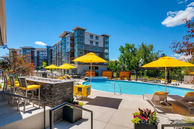 Building Photo - High Line Pointe Rental