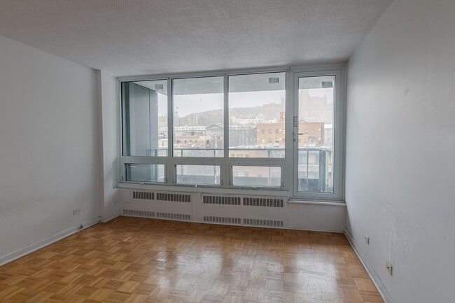 Photo - 1975 Maisonneuve Blvd W Unité 910