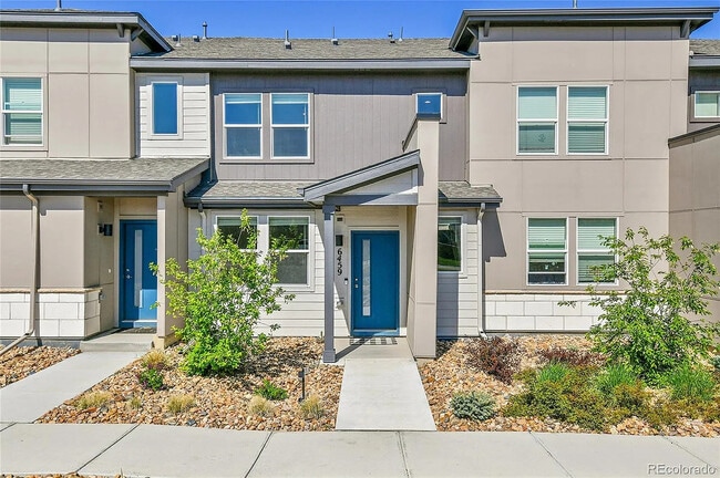 Building Photo - 6459 N Dunkirk St