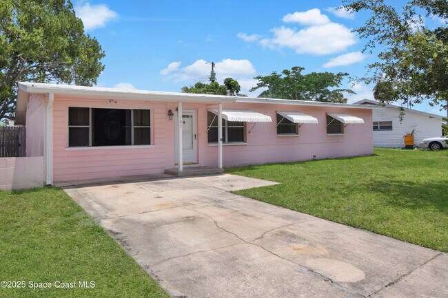 Photo - 102 1st St Casa