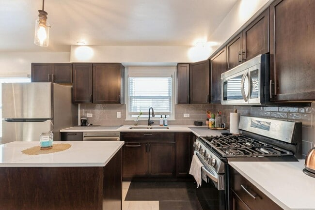 Photo - 856 E Capri Dr Unit 2