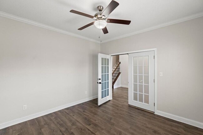 Photo - Gorgeous Home Offering Over 3000 HSF!