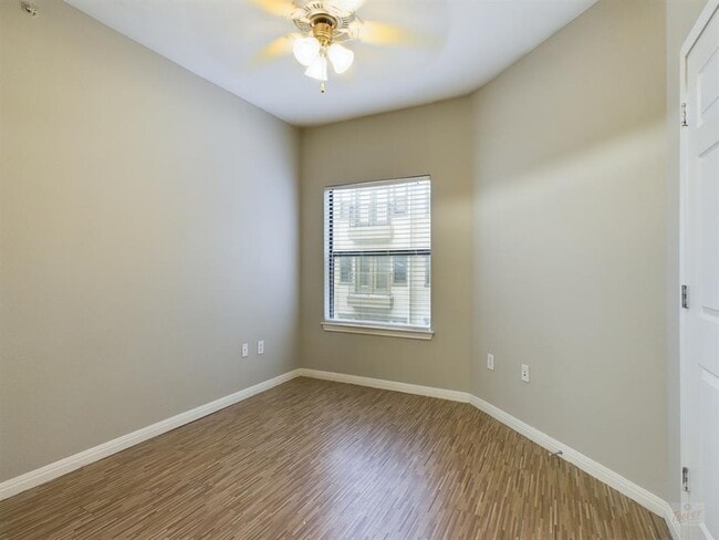 Photo - 2502 Leon St Unit 415