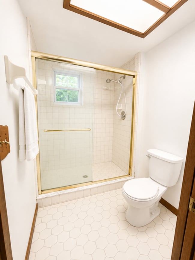 Photo - 1156 Pilgrim Ave