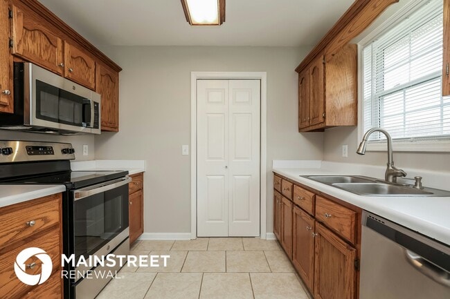 Photo - 7002 Summit Ct