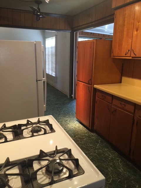 Photo - 260 Kenmar Dr